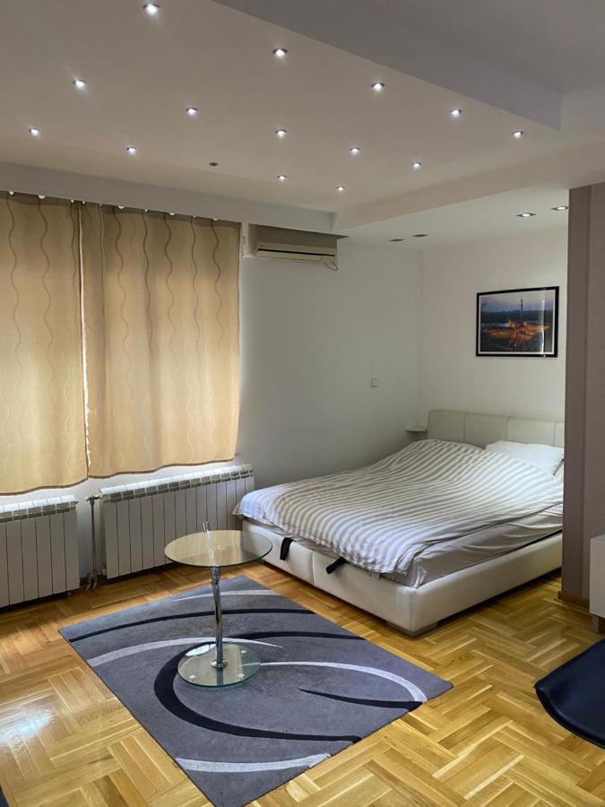 Cika Ljuba Appartement Belgrado Buitenkant foto