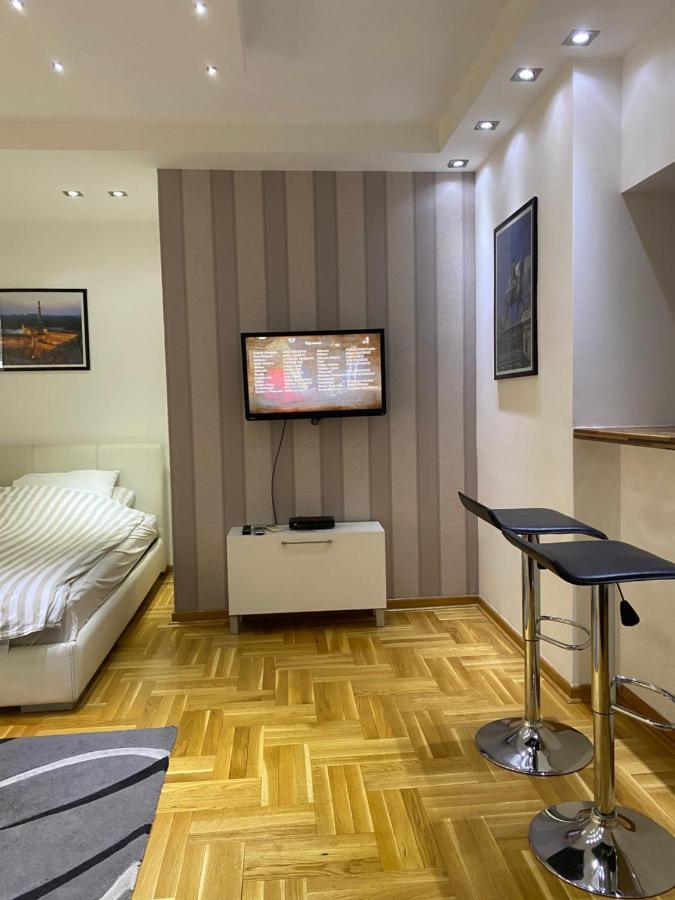 Cika Ljuba Appartement Belgrado Buitenkant foto