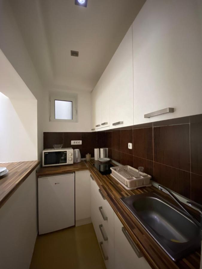 Cika Ljuba Appartement Belgrado Buitenkant foto