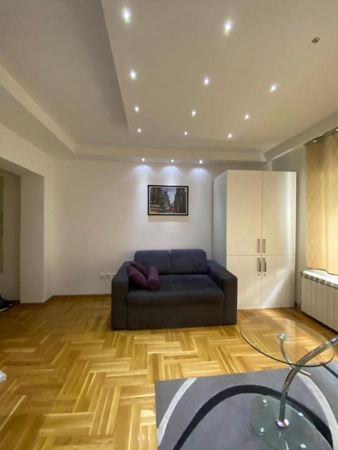 Cika Ljuba Appartement Belgrado Buitenkant foto